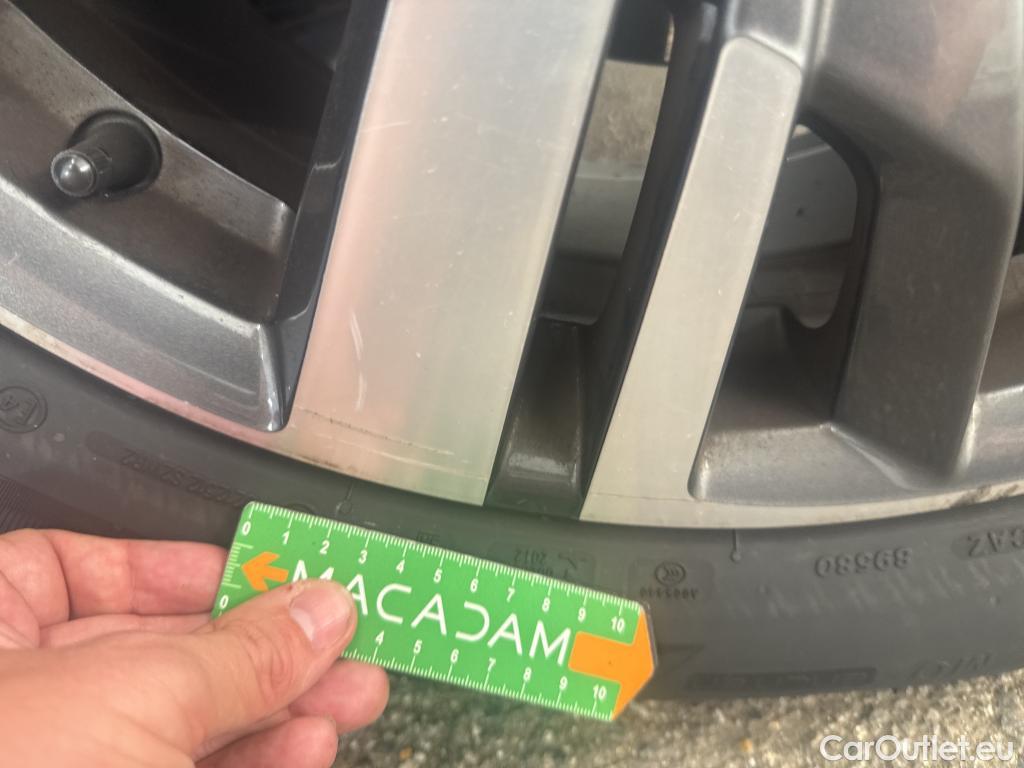  Peugeot  5008  Allure 1.5 HDi 130CV BVA8 7 Sieges E6d #32