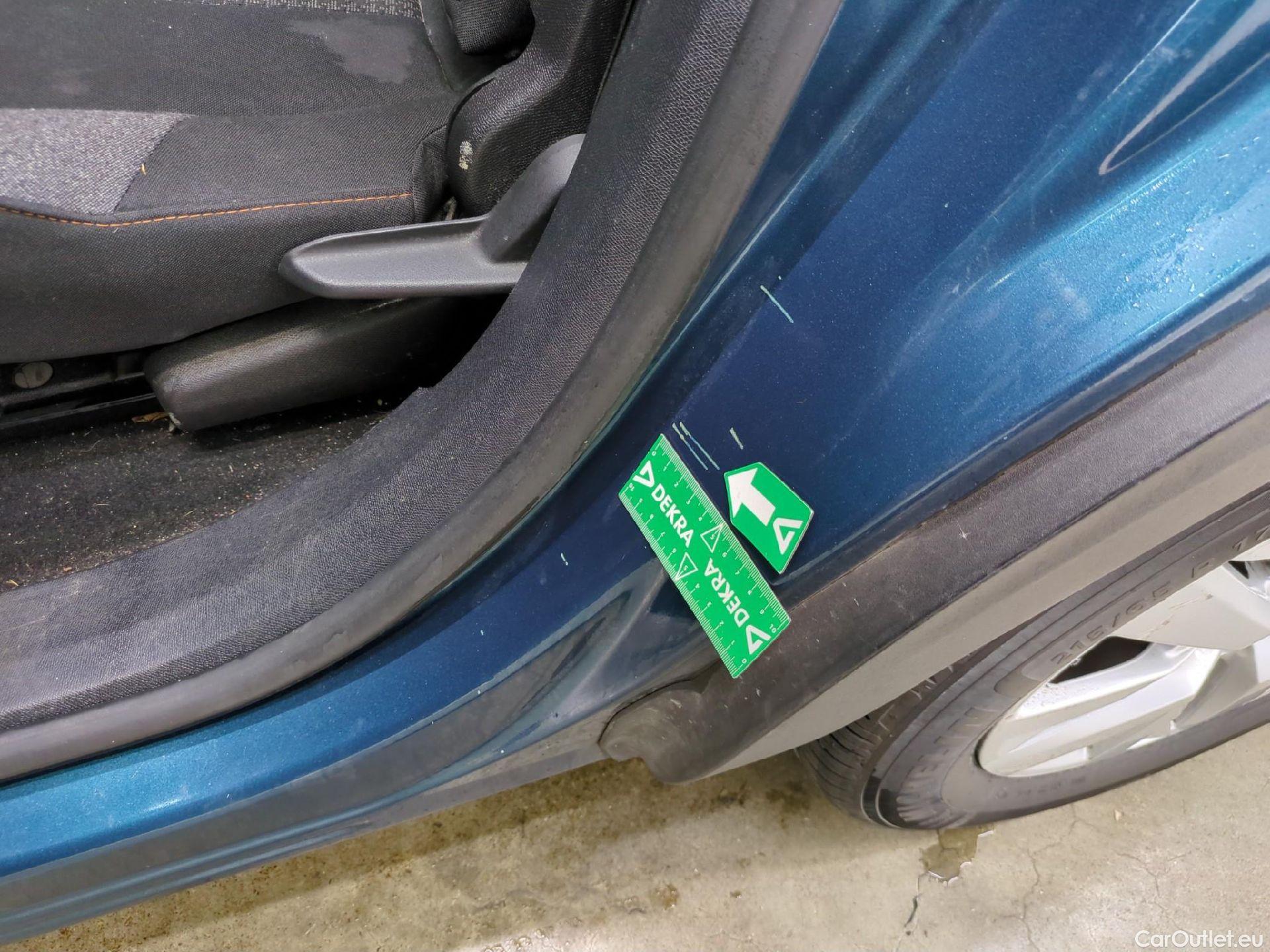  Peugeot  5008  Active Business 1.5 HDi 130CV BVA8 E6dT #23