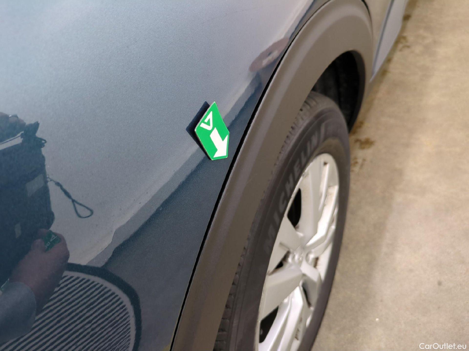  Peugeot  5008  Active Business 1.5 HDi 130CV BVA8 E6dT #81