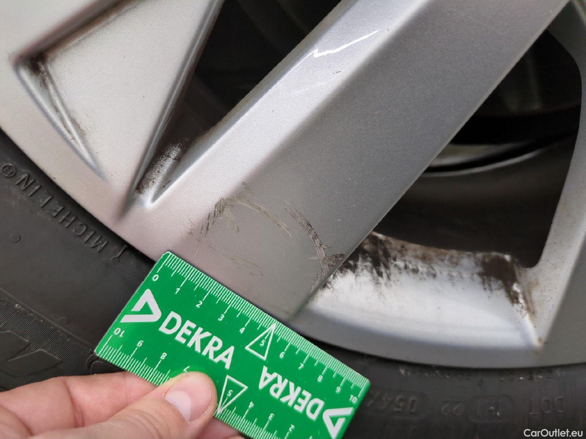  Peugeot  5008  Active Business 1.5 HDi 130CV BVA8 E6dT #68