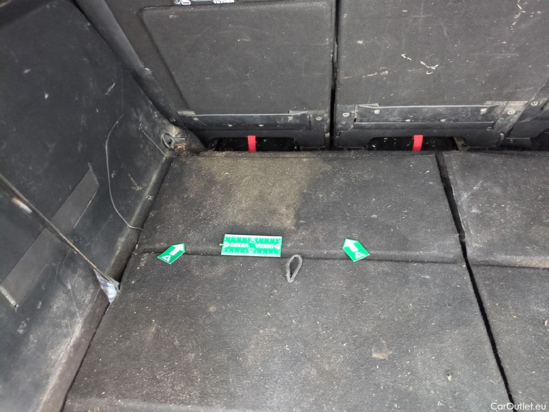  Peugeot  5008  Active Business 1.5 HDi 130CV BVA8 E6dT #8