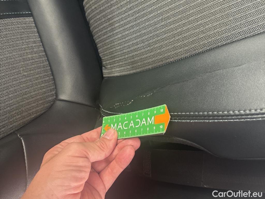  Peugeot  5008  Allure 1.5 HDi 130CV BVA8 7 Sieges E6d #26