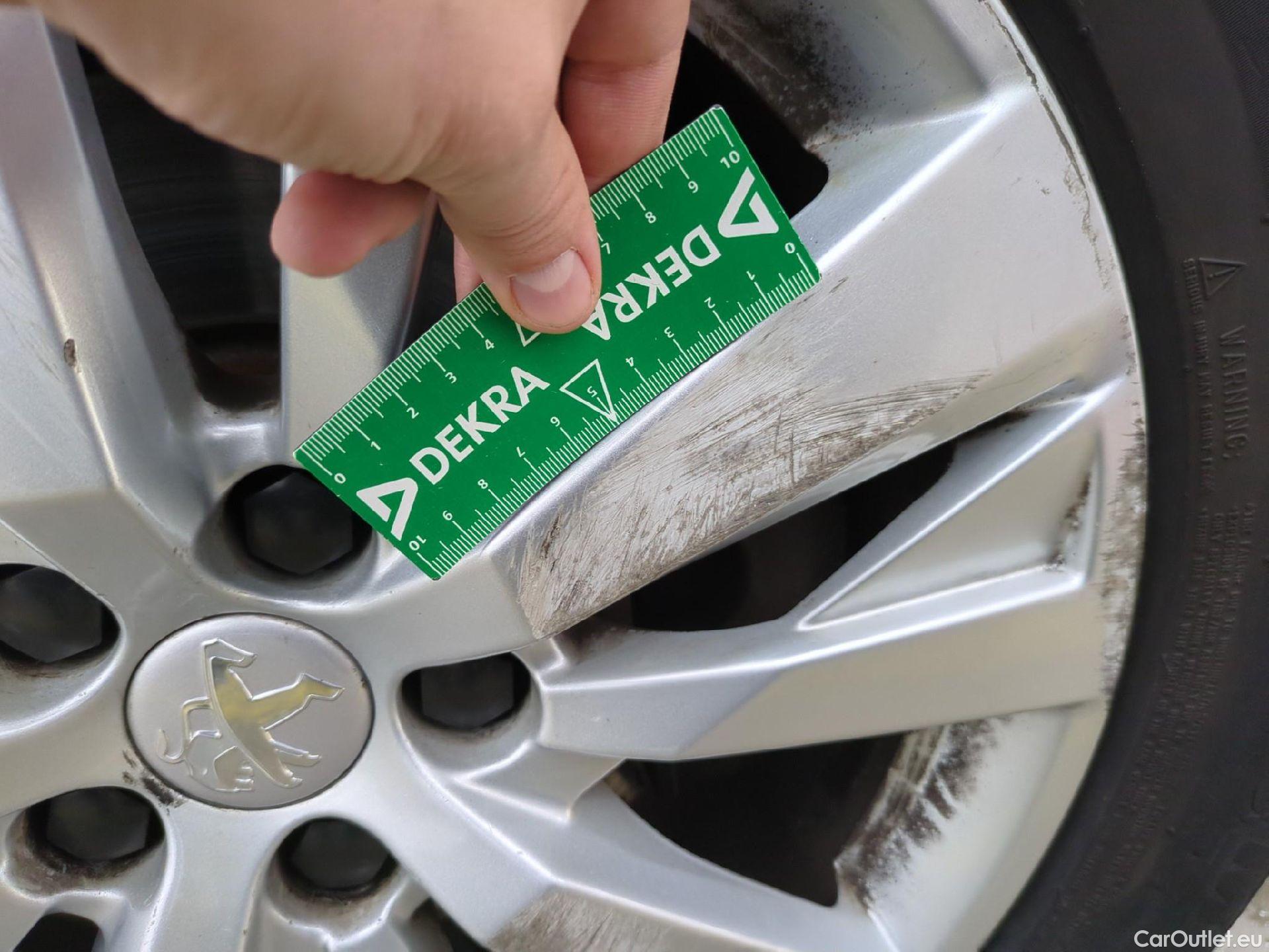  Peugeot  5008  Active Business 1.5 HDi 130CV BVA8 E6dT #52