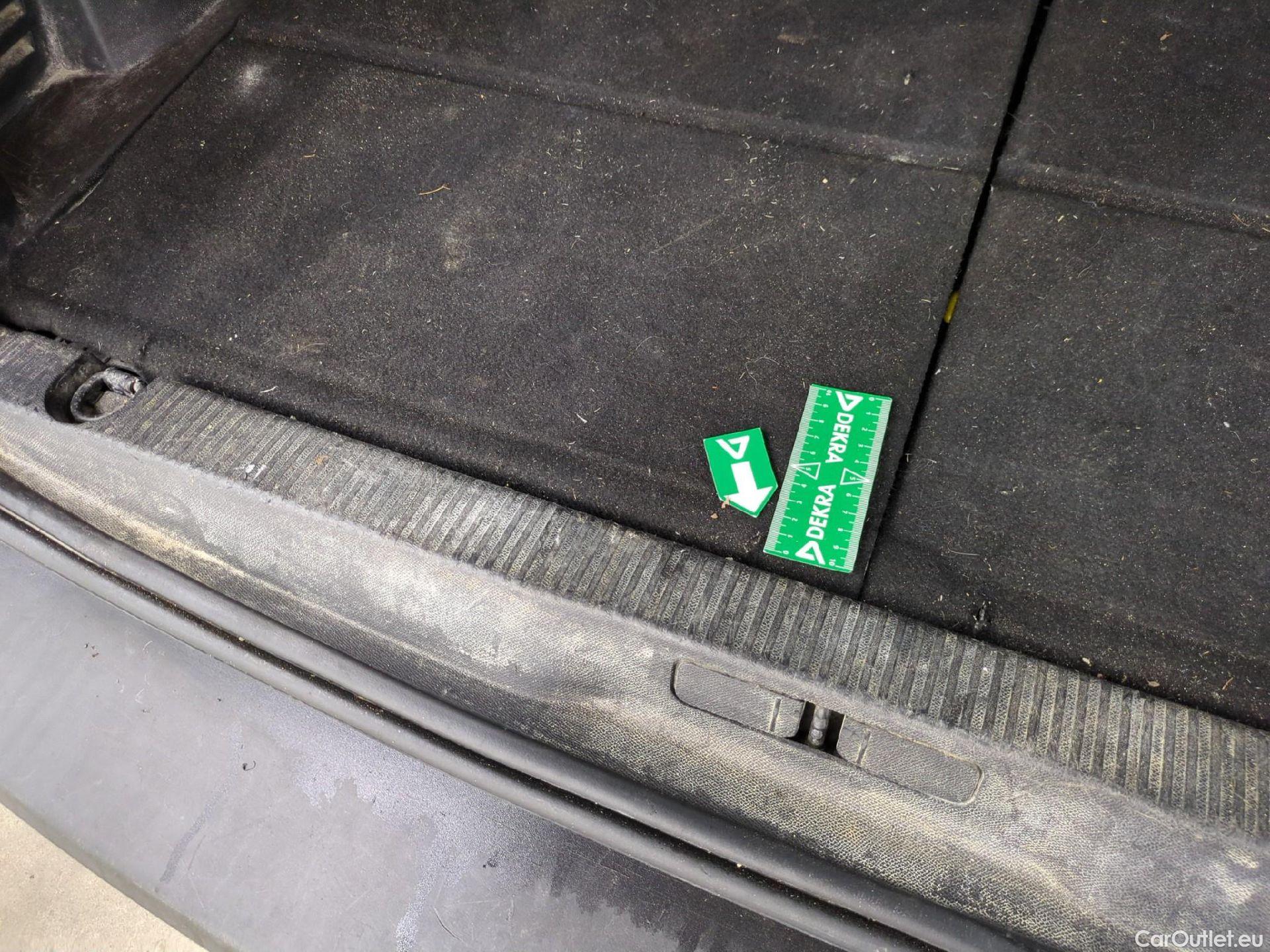  Peugeot  5008  Active Business 1.5 HDi 130CV BVA8 E6dT #39