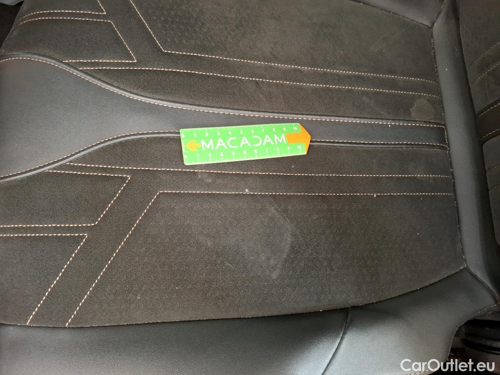  Peugeot  5008 PEUGEOT  / 2020 / 5P / SUV BlueHDi 130 S&S EAT8 GT Pack #20