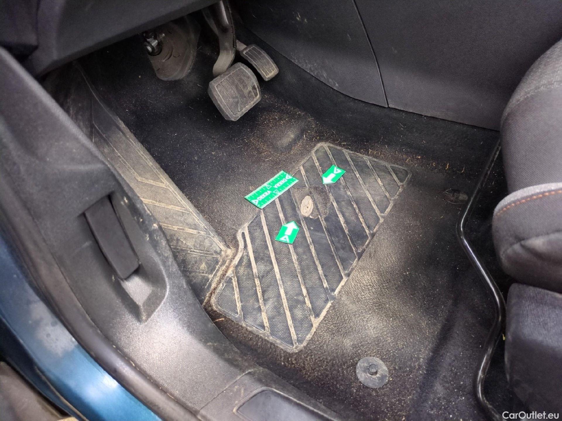  Peugeot  5008  Active Business 1.5 HDi 130CV BVA8 E6dT #4