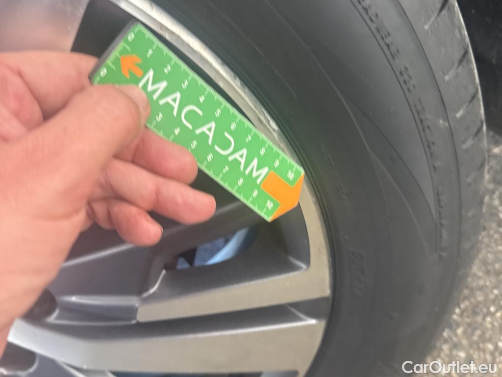  Peugeot  5008  Allure 1.5 HDi 130CV BVA8 7 Sieges E6d #35