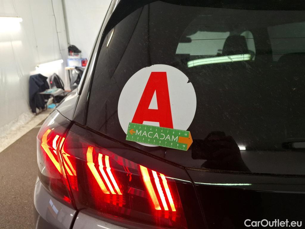  Peugeot  5008  Allure Pack 1.2 PureTech 130CV BVA8 7 Sieges E6d #60