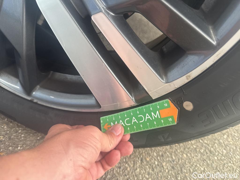  Peugeot  5008  Allure 1.5 HDi 130CV BVA8 7 Sieges E6d #31