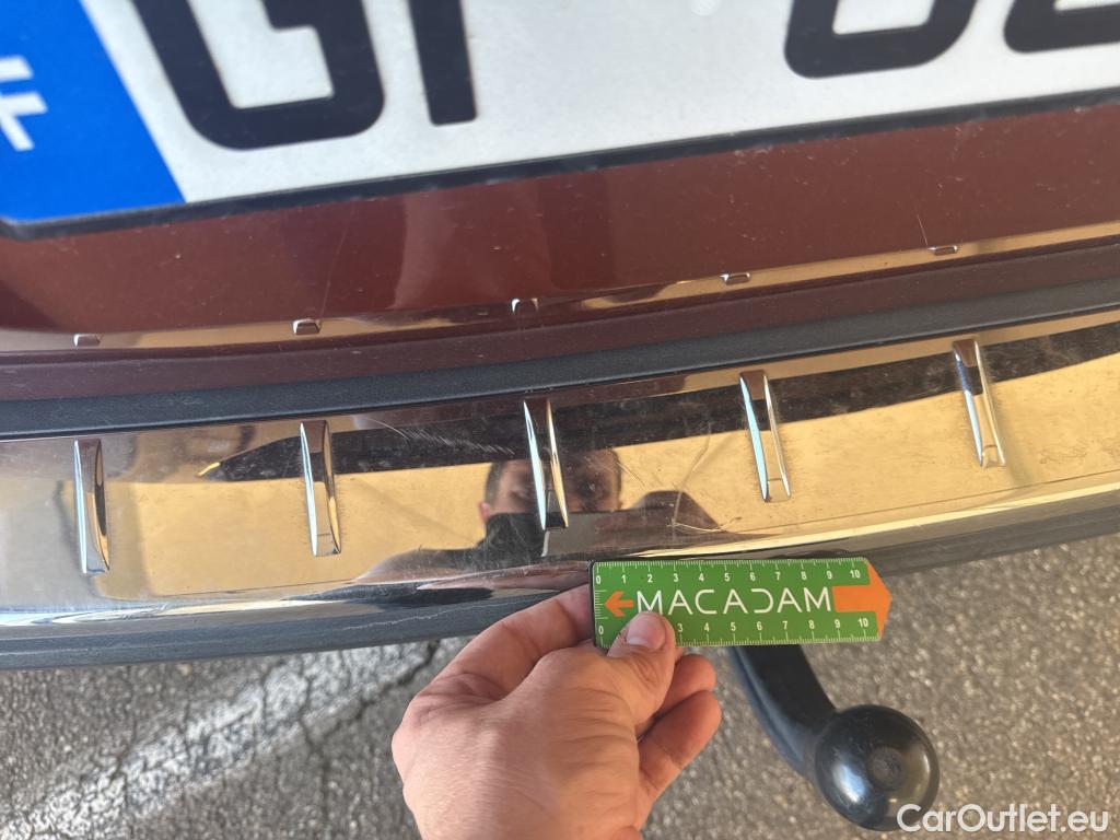  Peugeot  5008  Allure 1.5 HDi 130CV BVA8 7 Sieges E6d #8