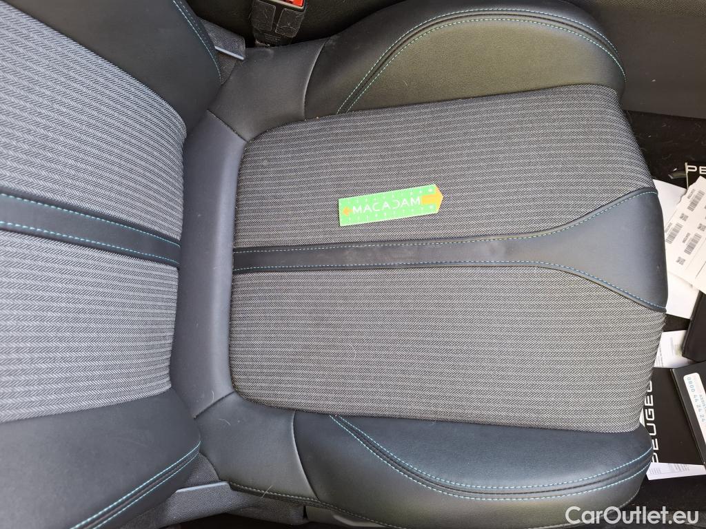  Peugeot  5008  Allure Pack 1.2 PureTech 130CV BVA8 7 Sieges E6d #105