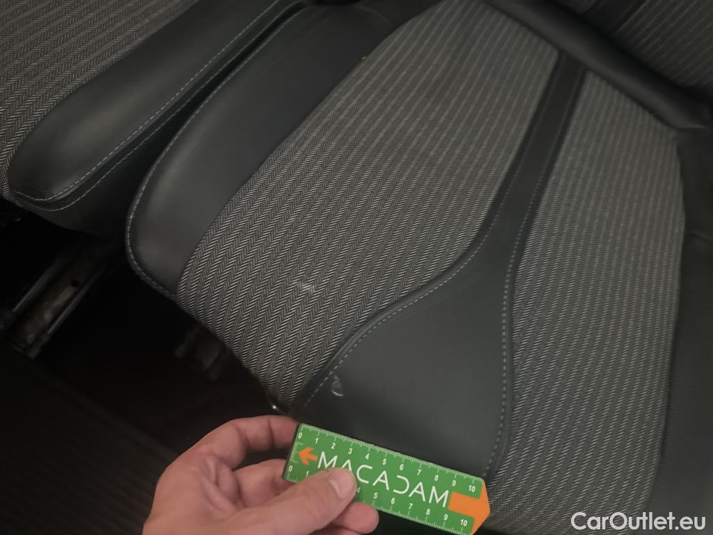  Peugeot  5008  Allure 1.5 HDi 130CV BVA8 7 Sieges E6d #51