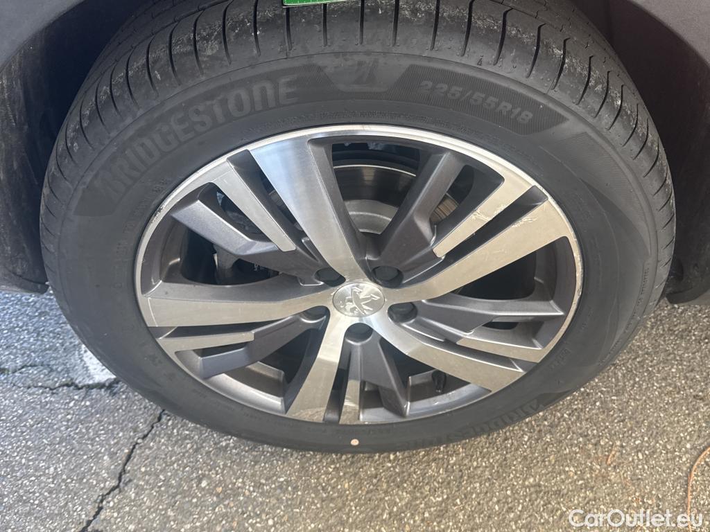  Peugeot  5008  Allure 1.5 HDi 130CV BVA8 7 Sieges E6d #33