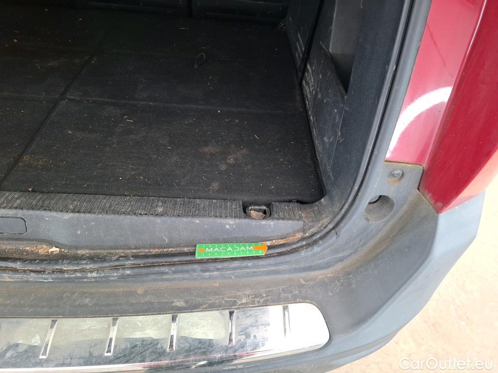  Peugeot  5008 PEUGEOT  / 2020 / 5P / SUV BlueHDi 130 S&S EAT8 GT Pack #6