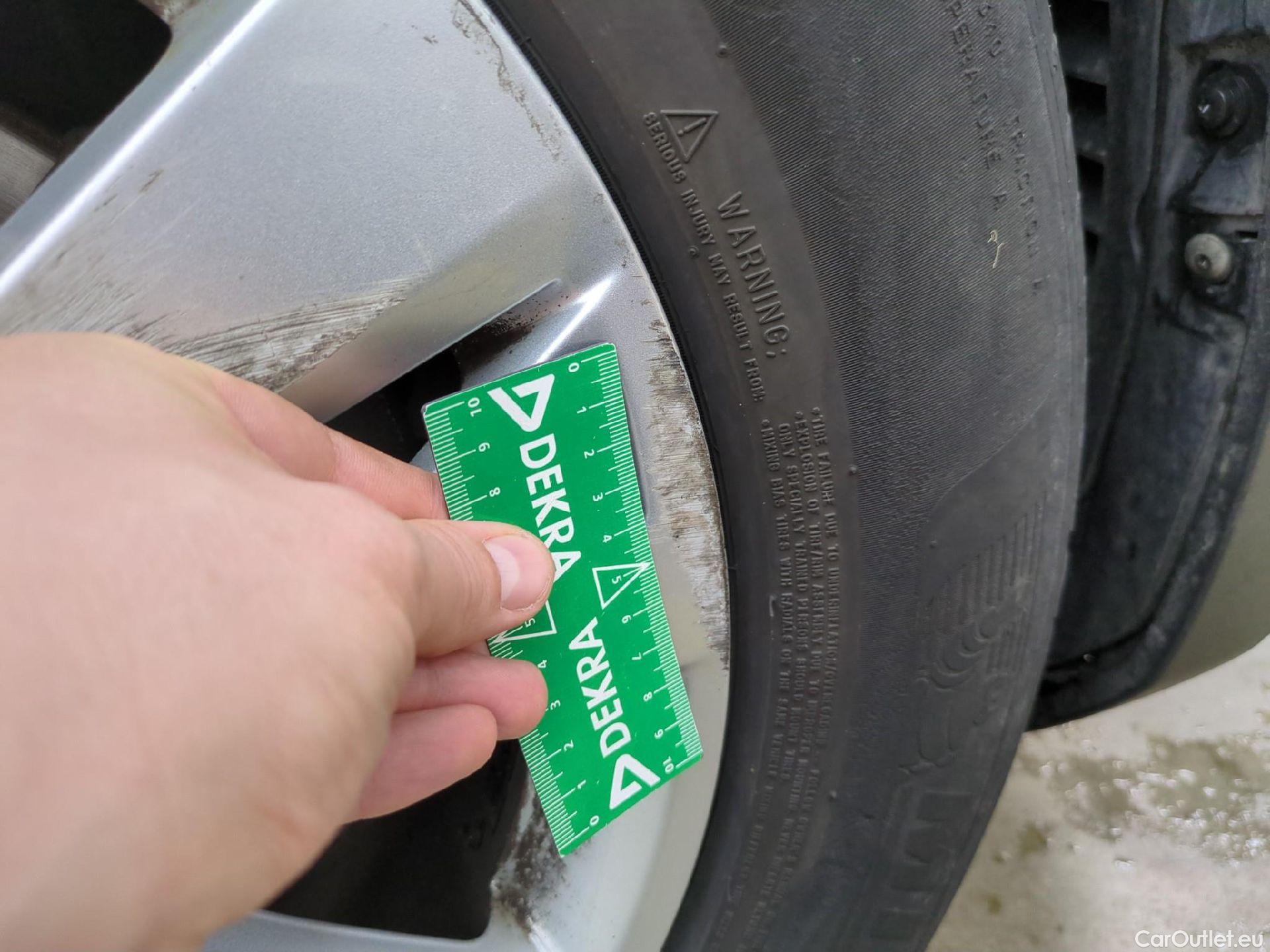  Peugeot  5008  Active Business 1.5 HDi 130CV BVA8 E6dT #50