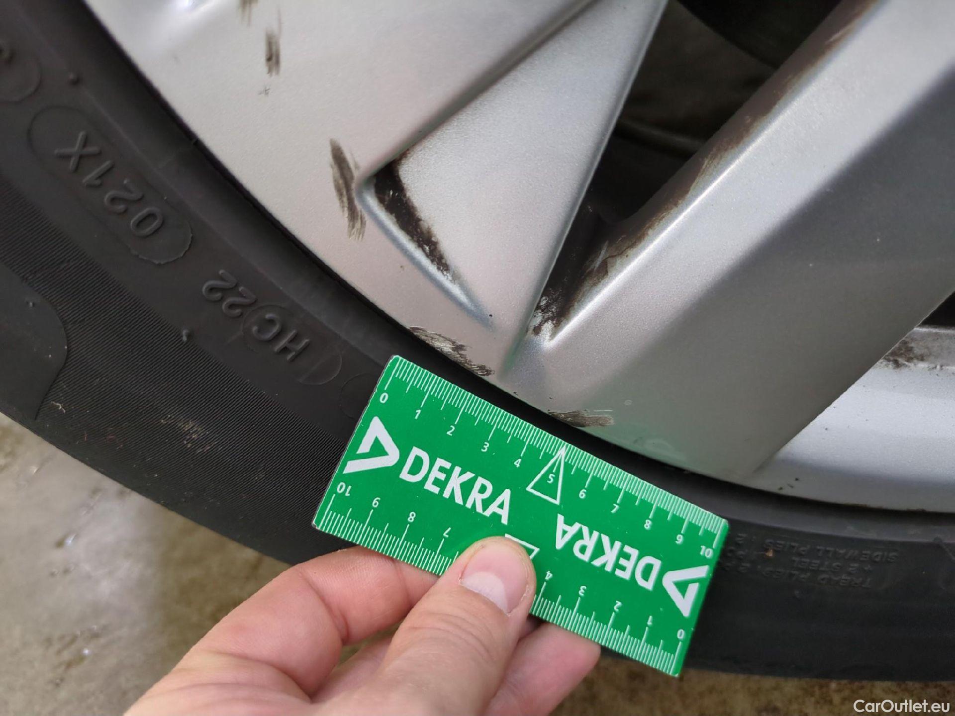  Peugeot  5008  Active Business 1.5 HDi 130CV BVA8 E6dT #59