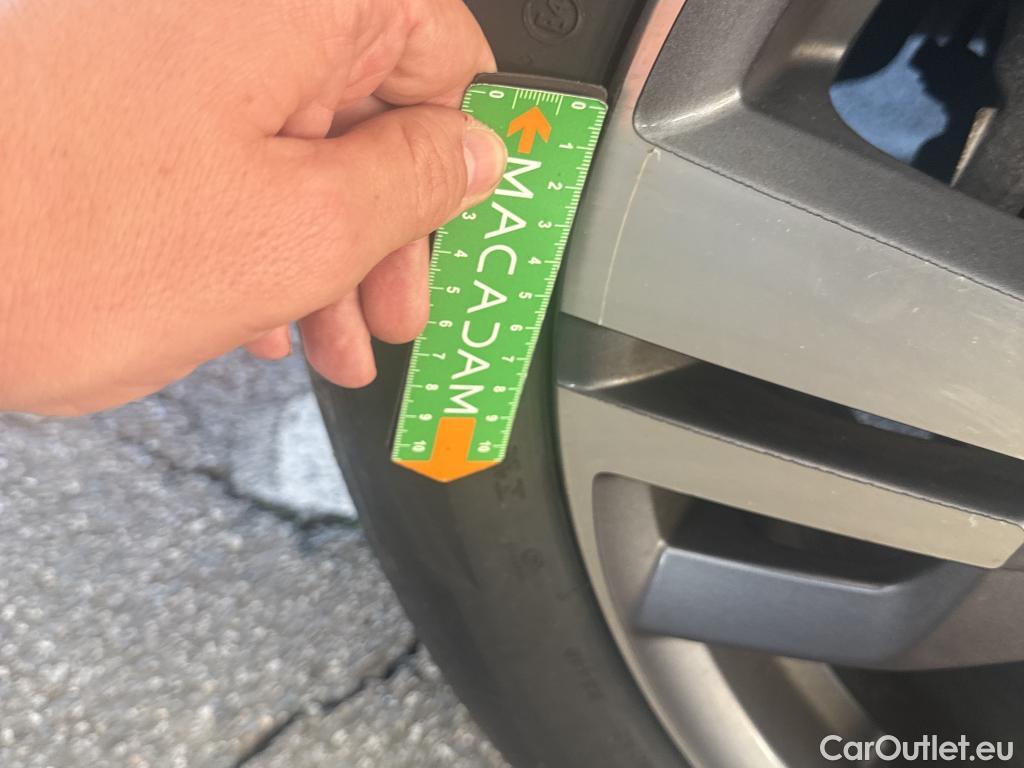  Peugeot  5008  Allure 1.5 HDi 130CV BVA8 7 Sieges E6d #37