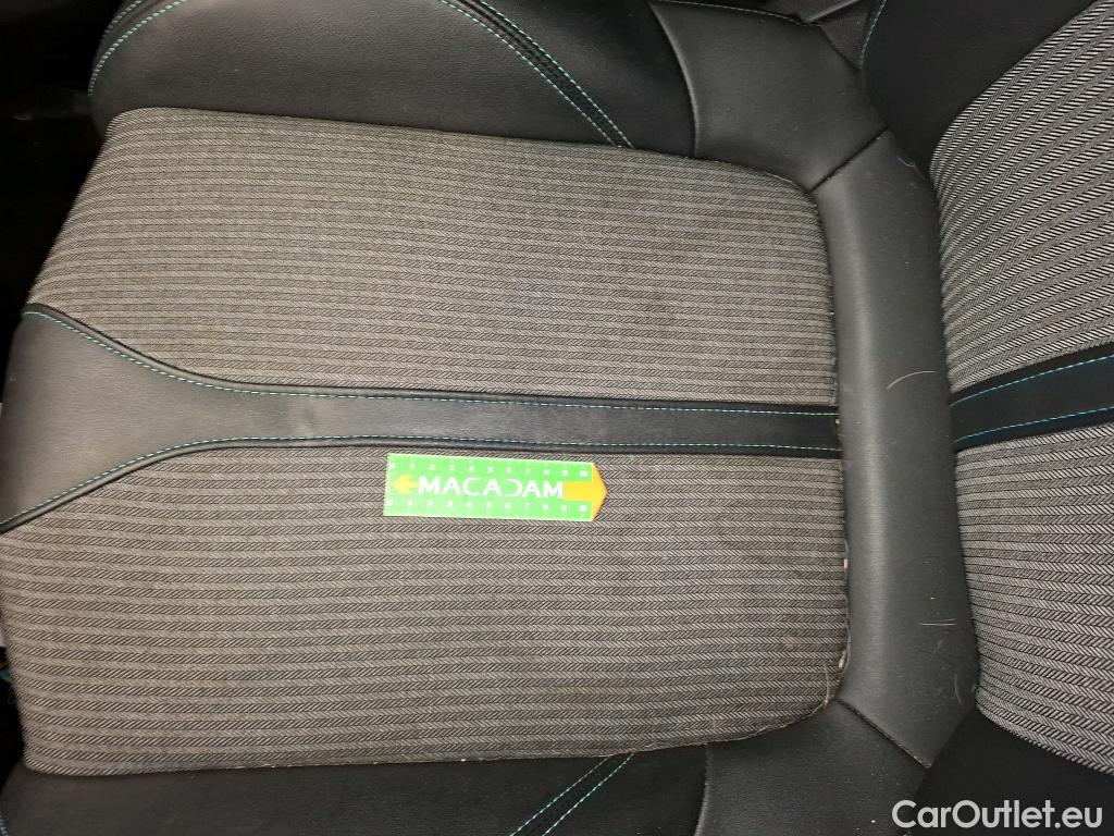  Peugeot  5008  Allure Pack 1.2 PureTech 130CV BVA8 7 Sieges E6d #54