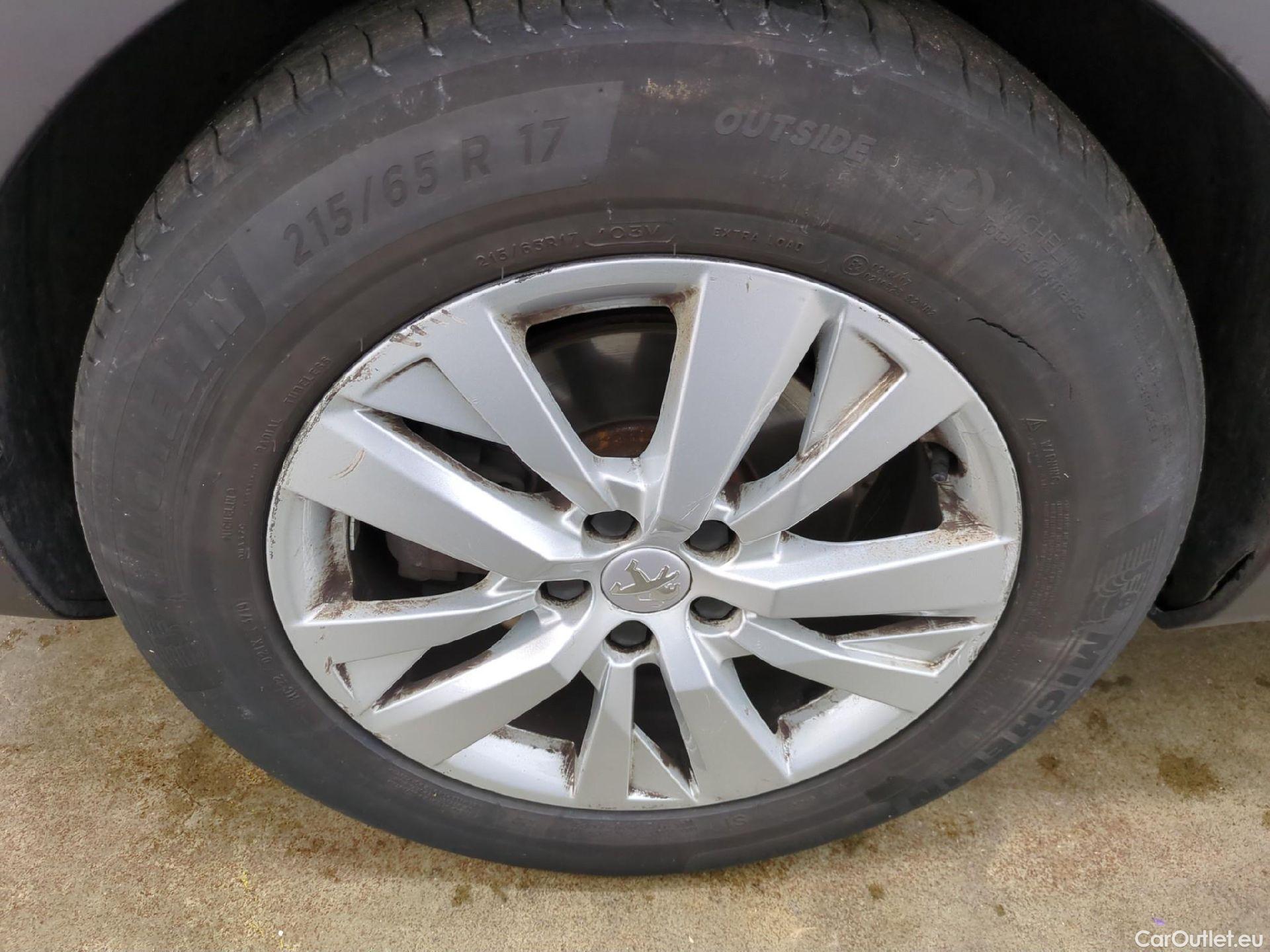  Peugeot  5008  Active Business 1.5 HDi 130CV BVA8 E6dT #56