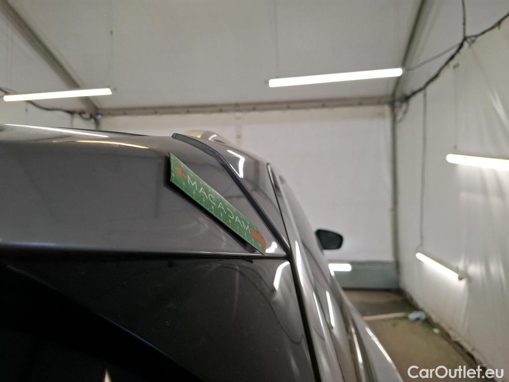  Peugeot  5008  Allure Pack 1.2 PureTech 130CV BVA8 7 Sieges E6d #92