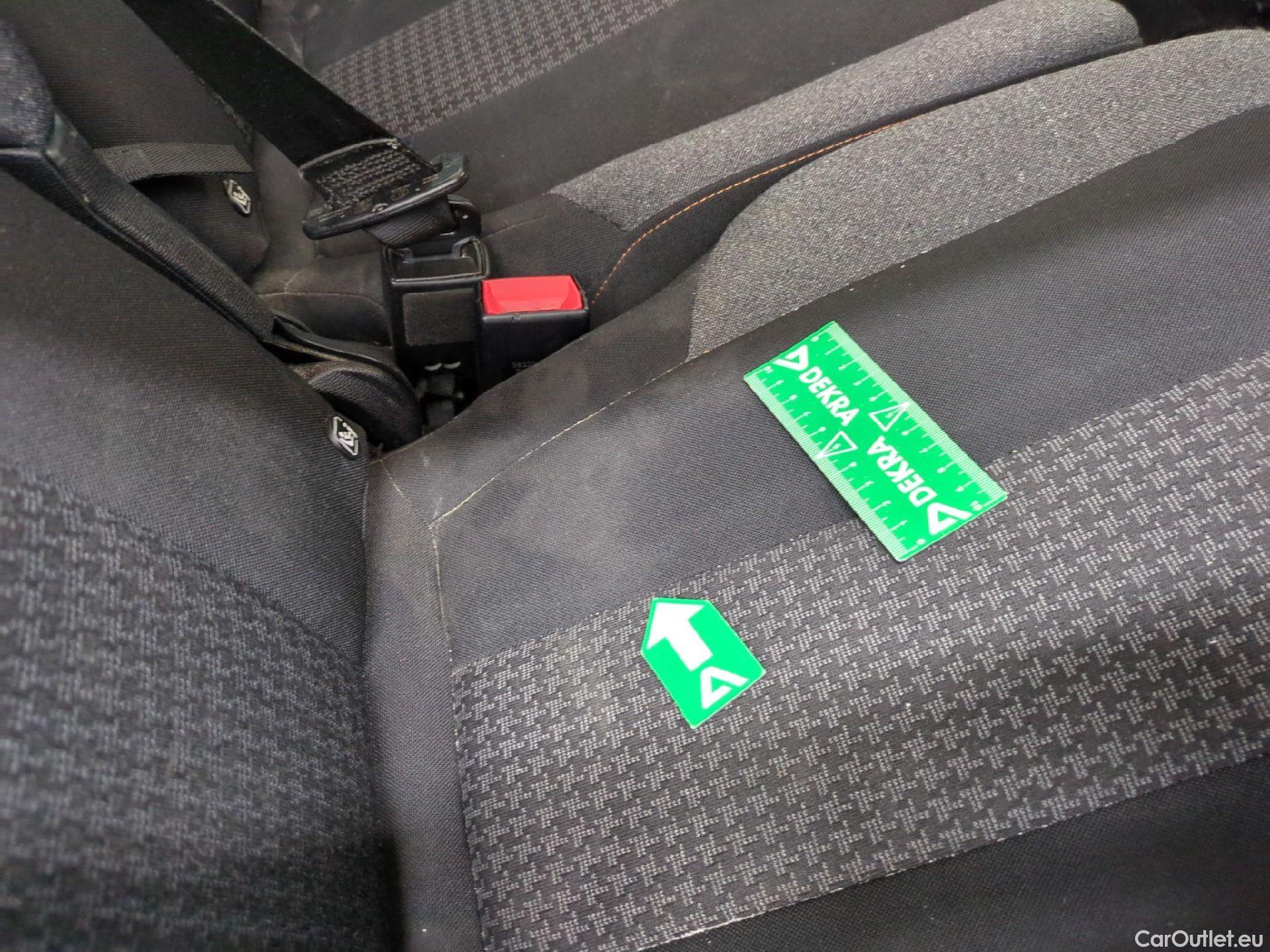  Peugeot  5008  Active Business 1.5 HDi 130CV BVA8 E6dT #17