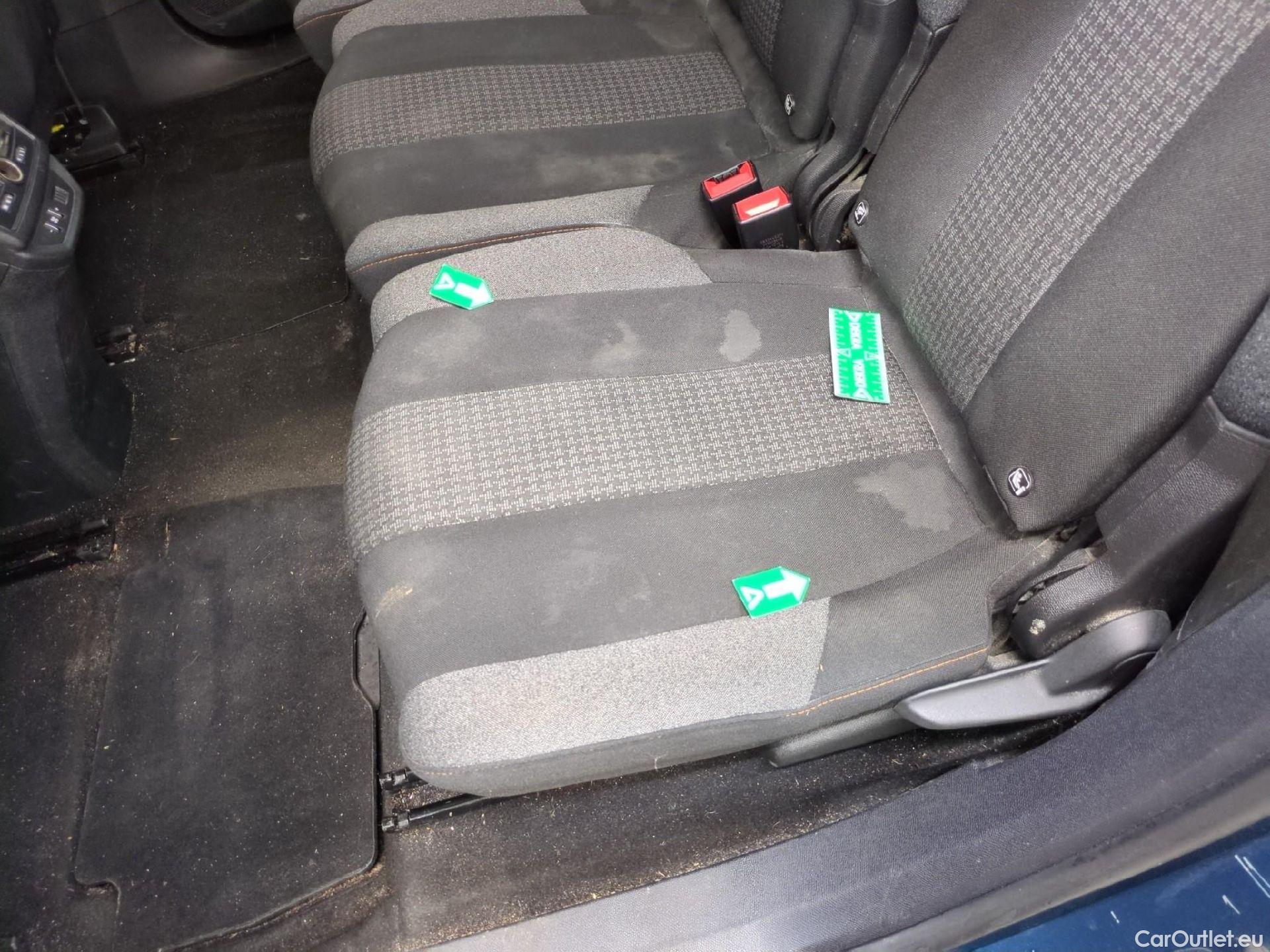  Peugeot  5008  Active Business 1.5 HDi 130CV BVA8 E6dT #9