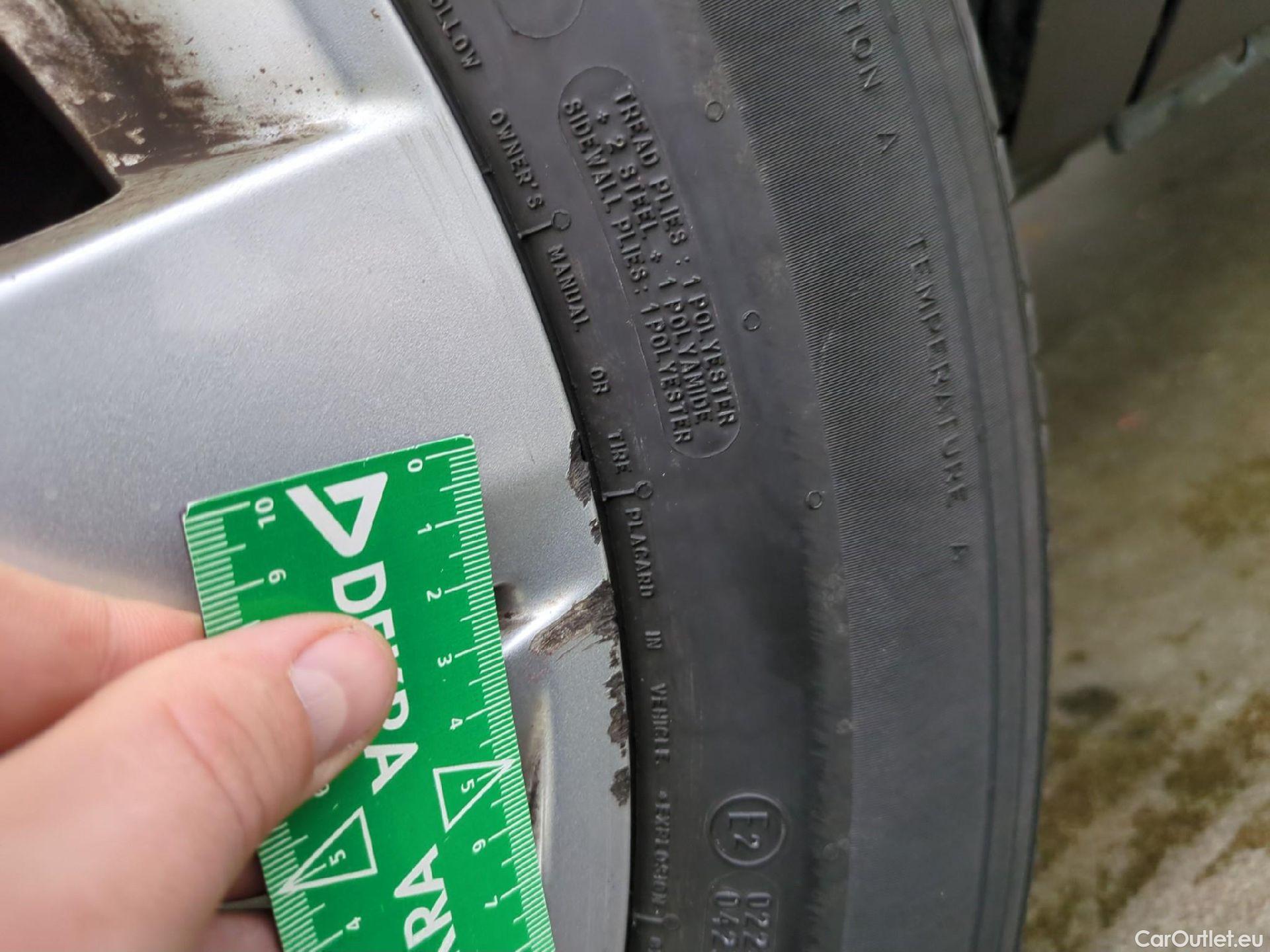  Peugeot  5008  Active Business 1.5 HDi 130CV BVA8 E6dT #70