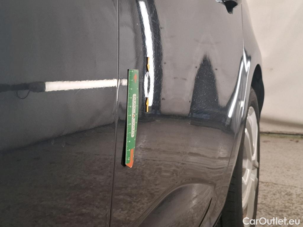  Renault  Megane  IV Berline 5pt. Business 1.5 dCi 115CV BVA7 E6dT #37