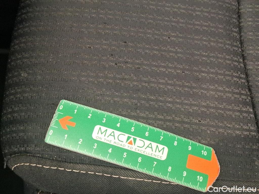  Renault  Megane  IV Berline 5pt. Business 1.5 dCi 115CV BVA7 E6dT #2