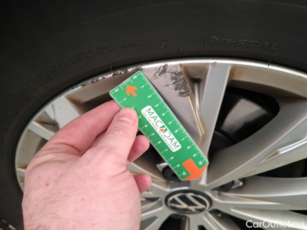  Volkswagen  Tiguan VOLKSWAGEN  / 2020 / 5P / SUV 2.0 TDI 150 DSG7 Life Business #13