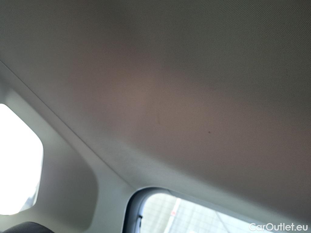  Volkswagen  Tiguan VOLKSWAGEN  / 2020 / 5P / SUV 2.0 TDI 150 DSG7 Life Business #25