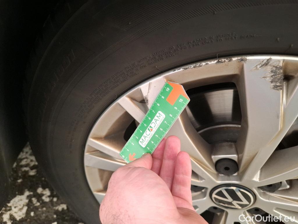  Volkswagen  Tiguan VOLKSWAGEN  / 2020 / 5P / SUV 2.0 TDI 150 DSG7 Life Business #15