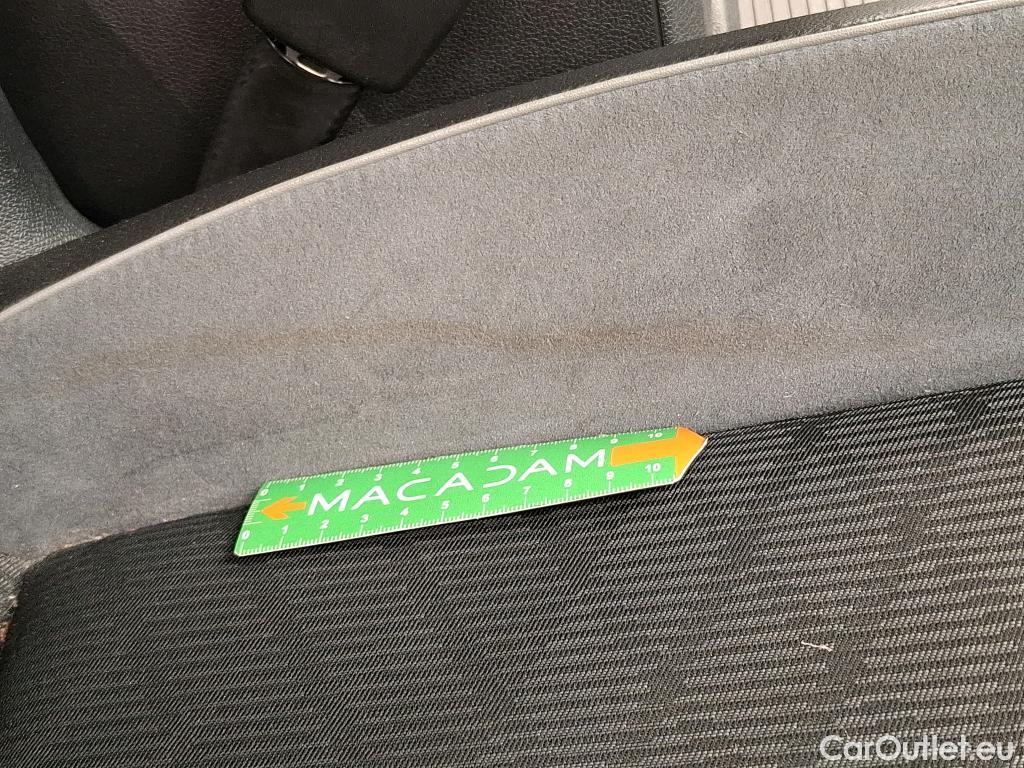  Volkswagen  Tiguan VOLKSWAGEN  / 2020 / 5P / SUV 2.0 TDI 150 DSG7 R-Line #19