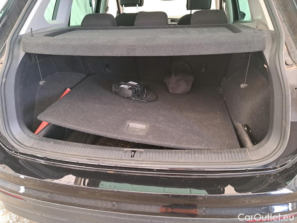  Volkswagen  Tiguan VOLKSWAGEN  5p SUV 1.5 TSI 150 EVO DSG7 Connect #25