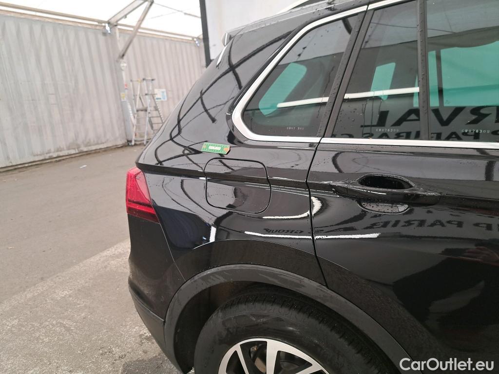  Volkswagen  Tiguan VOLKSWAGEN  5p SUV 1.5 TSI 150 EVO DSG7 Connect #1