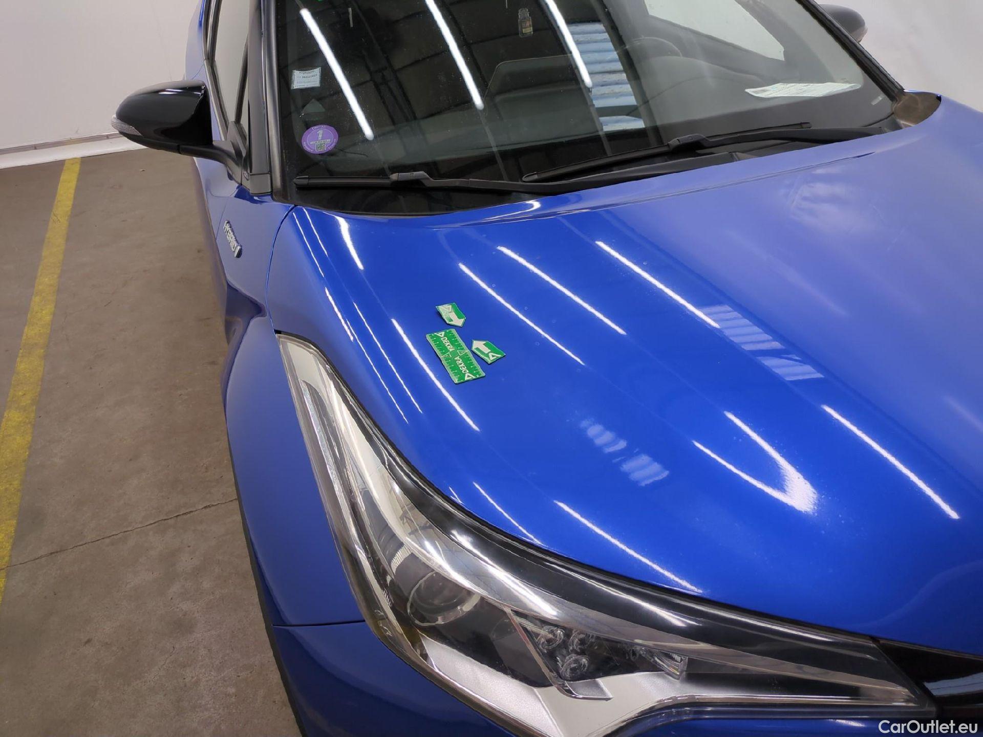  Toyota  C-HR TOYOTA  5p SUV 1.8 HYBRIDE 122 GRAPHIC #40