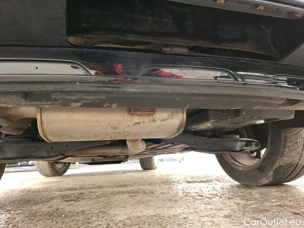  Volkswagen  Tiguan VOLKSWAGEN  / 2020 / 5P / SUV 2.0 TDI 150 DSG7 R-Line #16