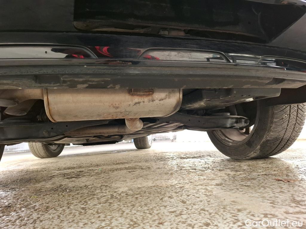  Volkswagen  Tiguan VOLKSWAGEN  / 2020 / 5P / SUV 2.0 TDI 150 DSG7 R-Line #11