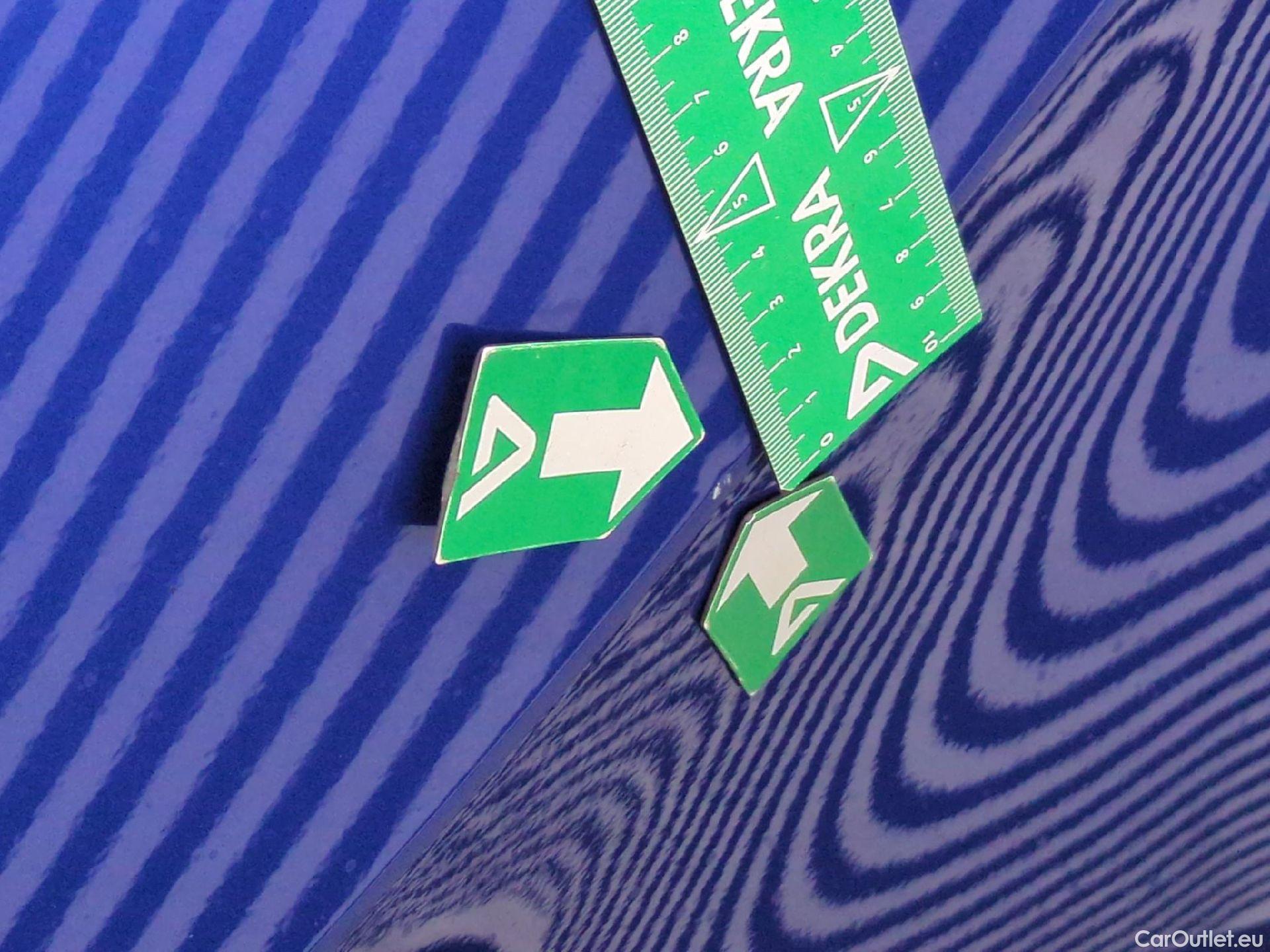  Toyota  C-HR TOYOTA  5p SUV 1.8 HYBRIDE 122 GRAPHIC #45