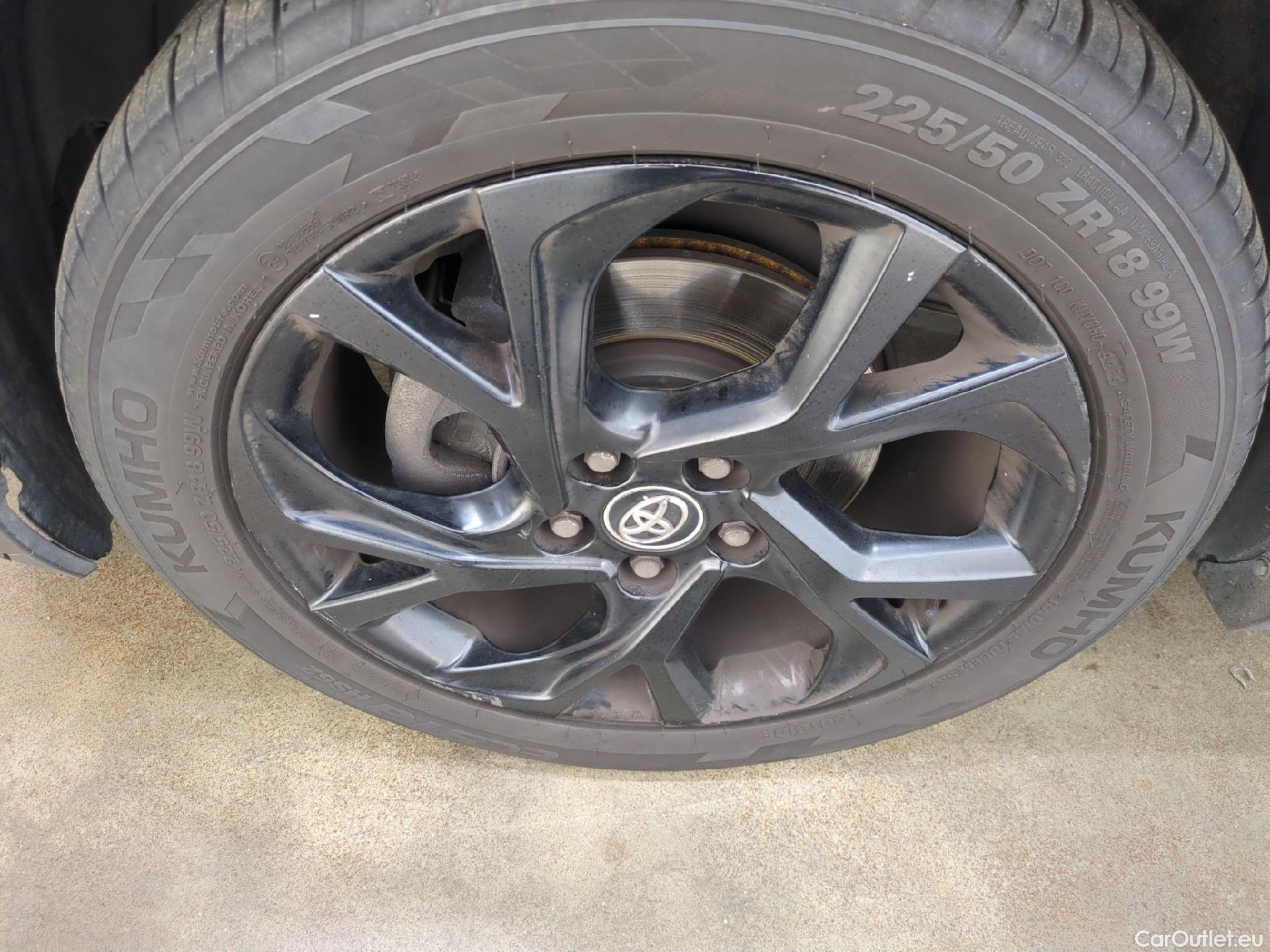  Toyota  C-HR TOYOTA  5p SUV 1.8 HYBRIDE 122 GRAPHIC #18