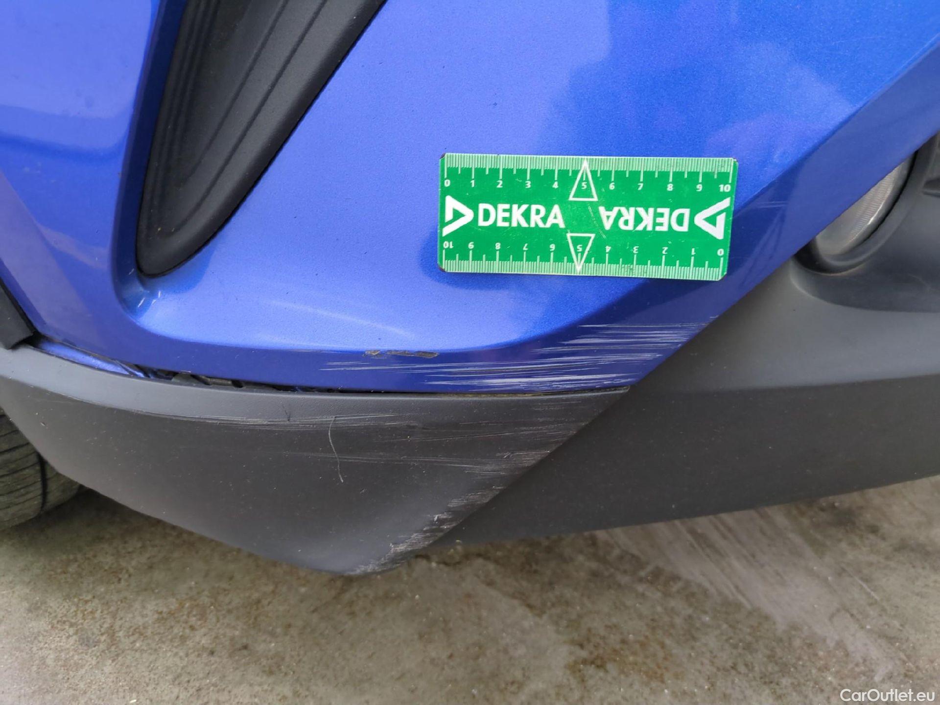  Toyota  C-HR TOYOTA  5p SUV 1.8 HYBRIDE 122 GRAPHIC #33