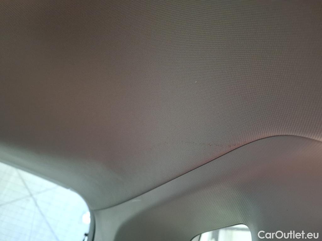  Volkswagen  Tiguan VOLKSWAGEN  / 2020 / 5P / SUV 2.0 TDI 150 DSG7 Life Business #26