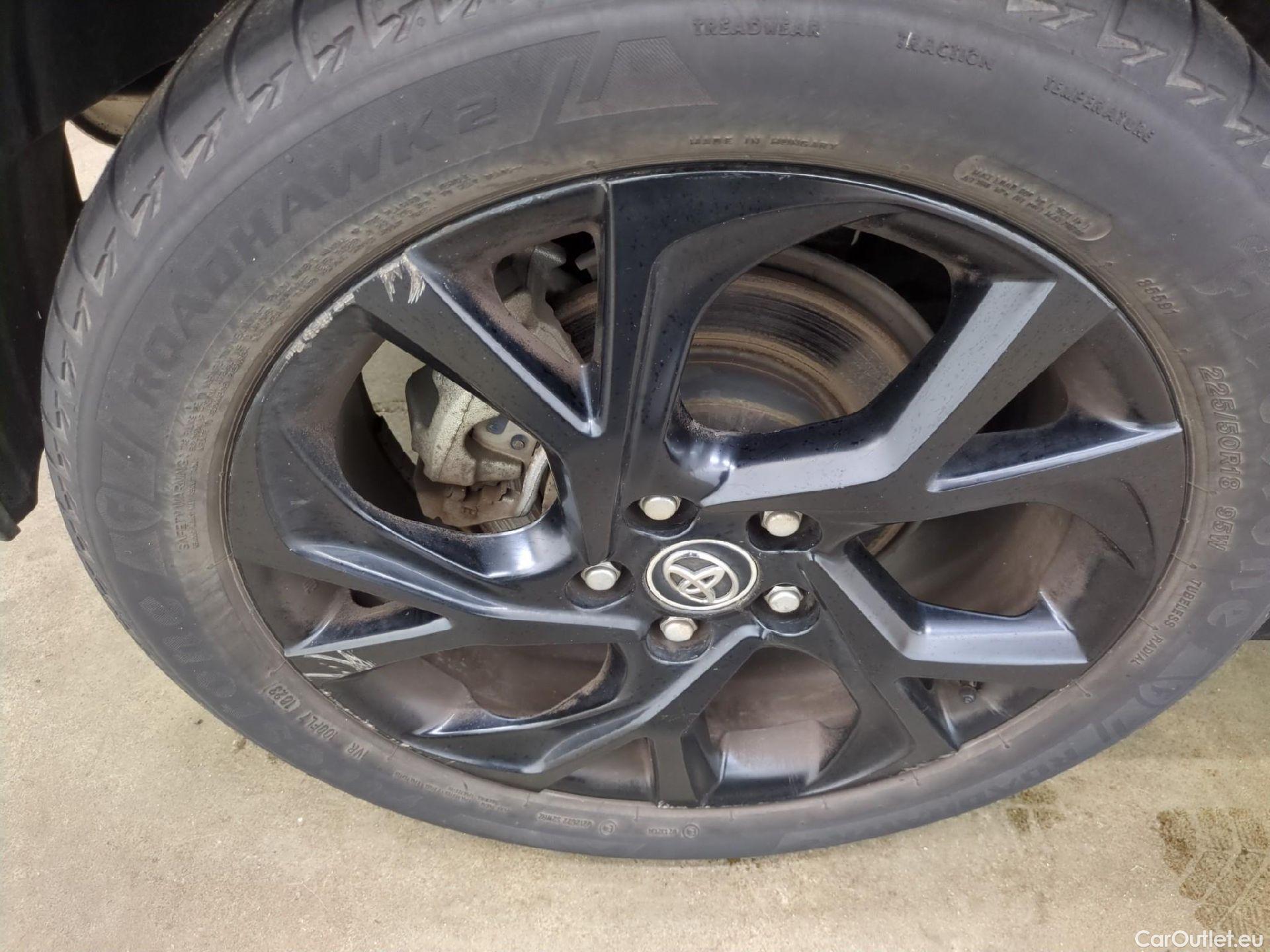  Toyota  C-HR TOYOTA  5p SUV 1.8 HYBRIDE 122 GRAPHIC #22