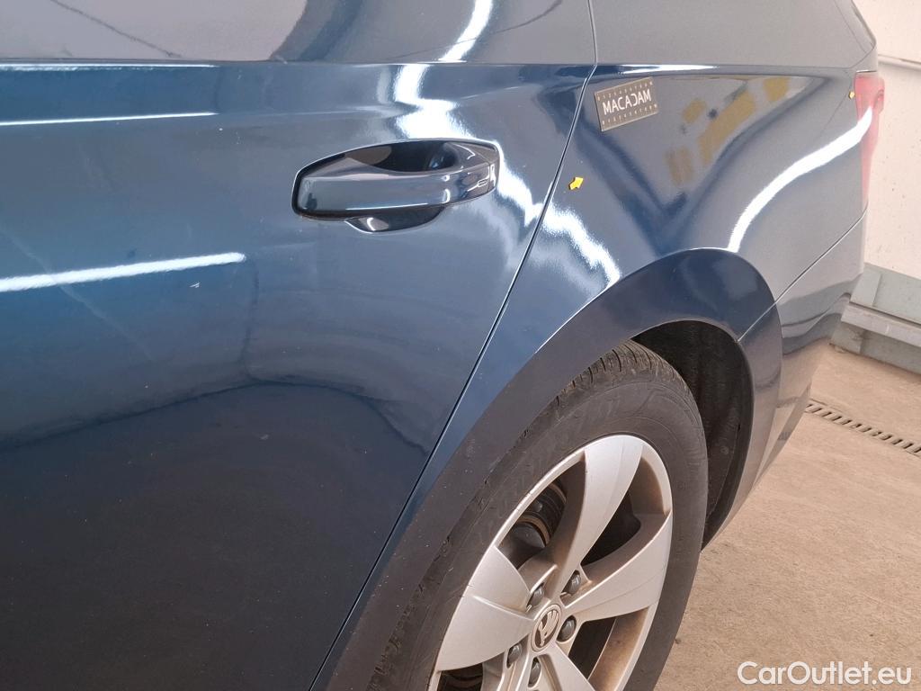  Skoda  Superb  Break Business 2.0 TDI 150CV BVA7 E6d #16