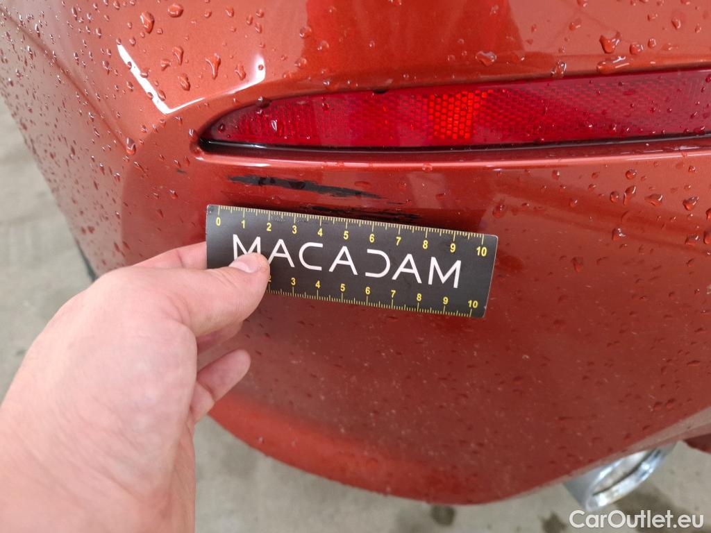  Bmw  Serie 1 BMW Série 1 / 2019 / 5P / Berline 1.5 116D DKG7 Business Design (Ex 668K) #40