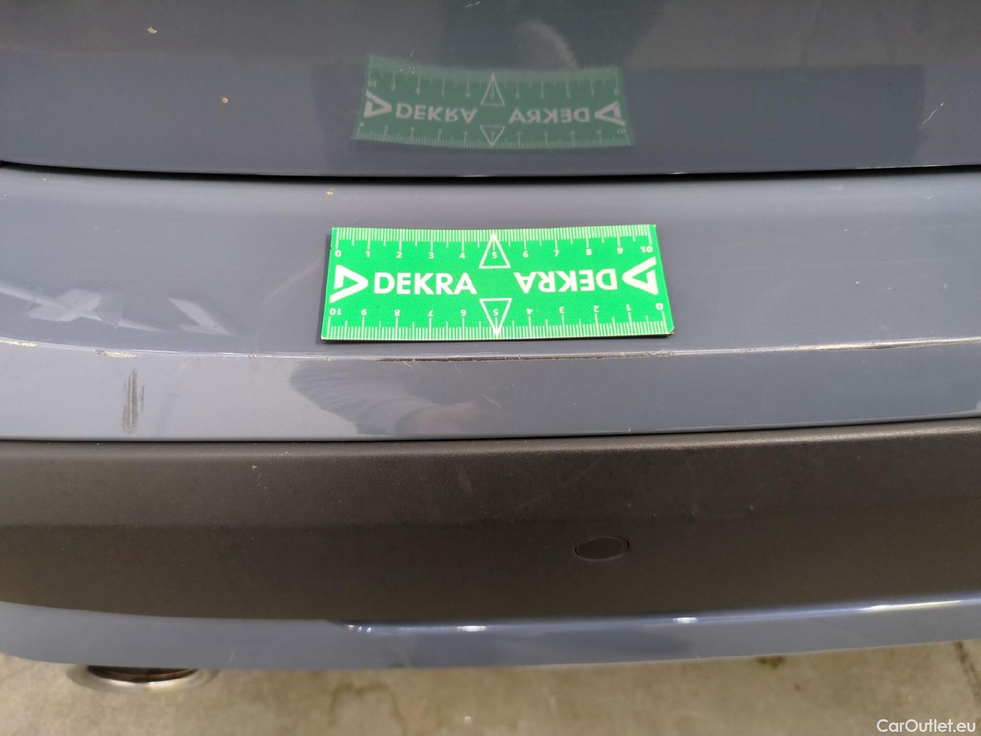  Bmw  X1 Série  sDrive 18 i xLine 1.5 135CV BVA7 E6d #45