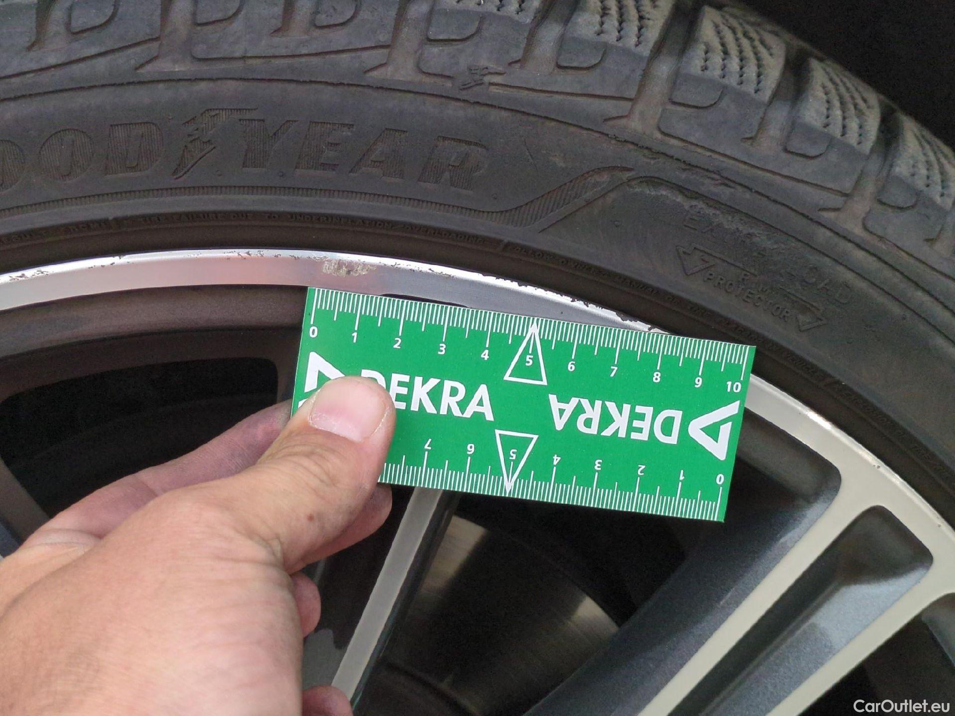  Audi  A1 Sportback AUDI  / 2018 / 5P / Berline 1.0 TFSI 110 S tronic 7 Advanced 2(SL) #9