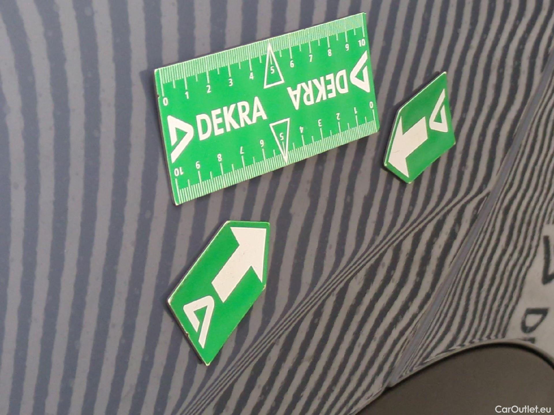  Bmw  X1 Série  sDrive 18 i xLine 1.5 135CV BVA7 E6d #38