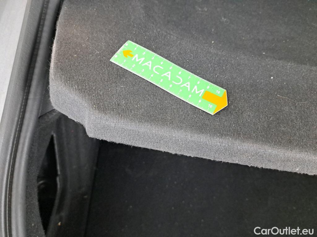  Bmw  Serie 1 Série 1 Berline 120 i Edition Sport 2.0 180CV BVA7 E6d #54