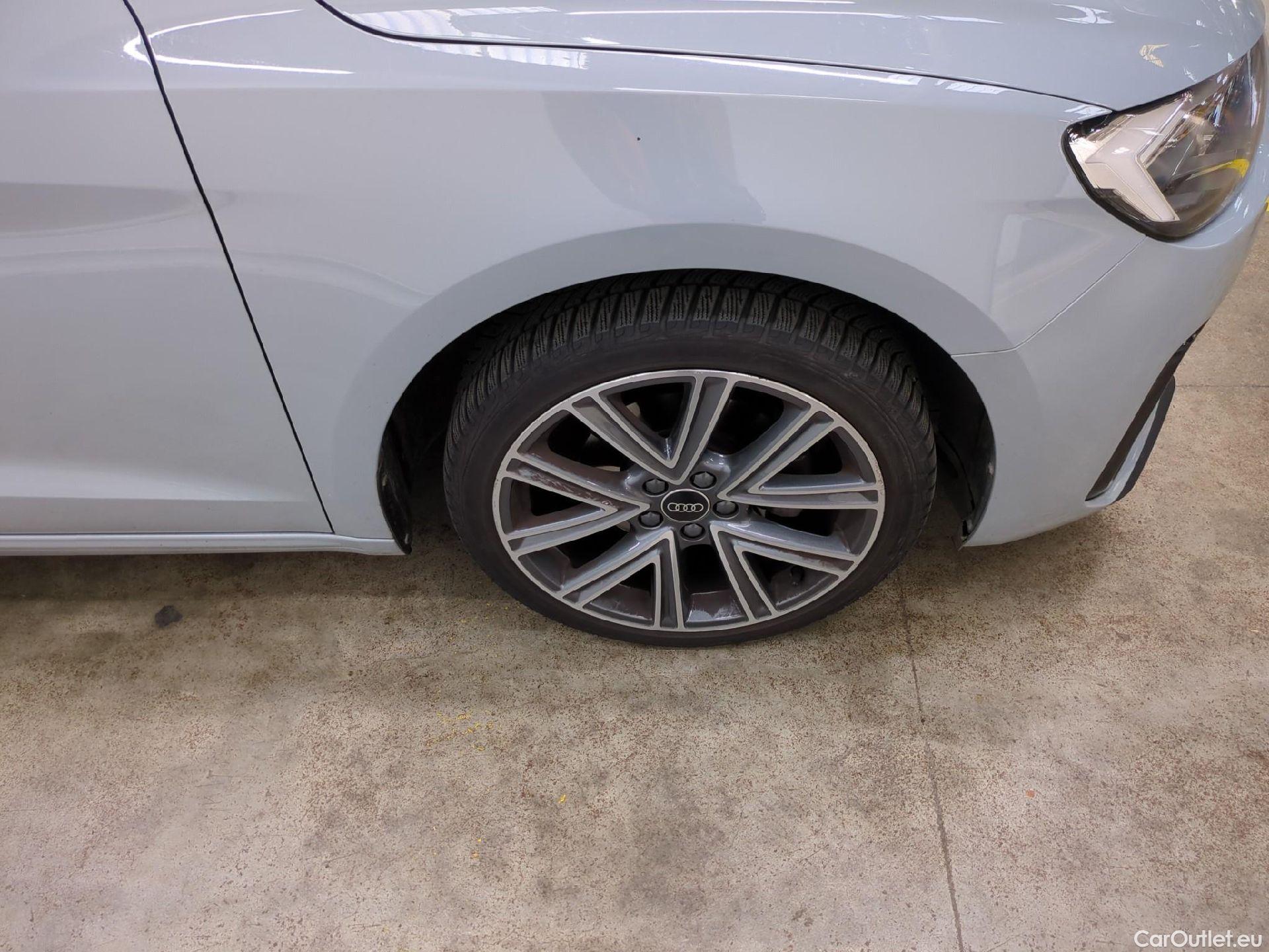  Audi  A1 Sportback AUDI  / 2018 / 5P / Berline 1.0 TFSI 110 S tronic 7 Advanced 2(SL) #8